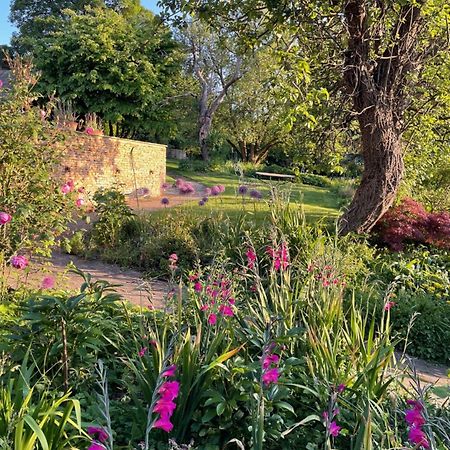 Masons Cottage, An Idyllic Retreat In An Area Of Outstanding Beauty, Close To Blenheim Palace, Oxford & The Cotswolds Stonesfield 外观 照片