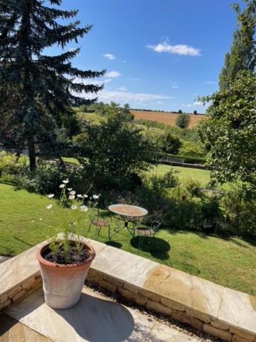 Masons Cottage, An Idyllic Retreat In An Area Of Outstanding Beauty, Close To Blenheim Palace, Oxford & The Cotswolds Stonesfield 外观 照片